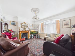 Lounge- click for photo gallery